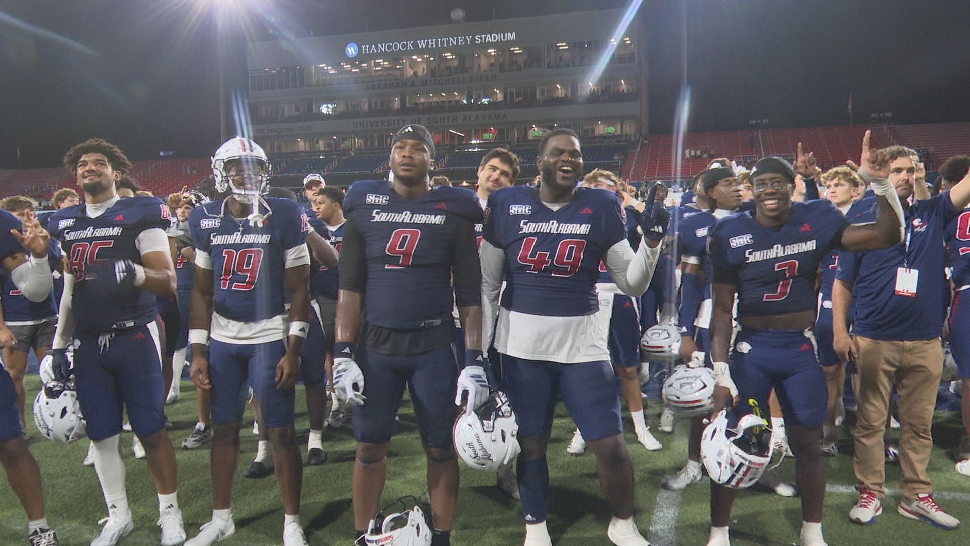 Jared Hollins Makes First Start as South Alabama Jaguars Secure 41-36 Win