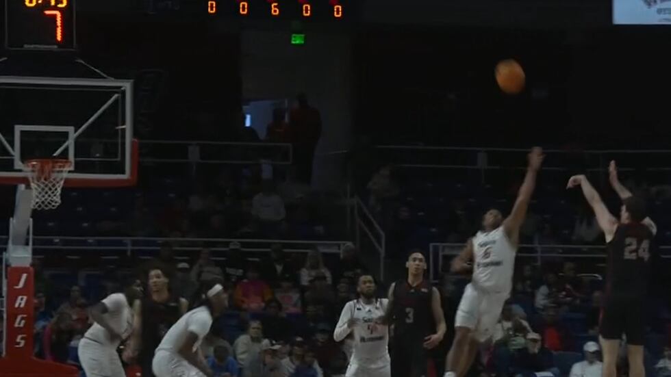 South Alabama falls to Louisiana 59-56 at the Mitchell Center.