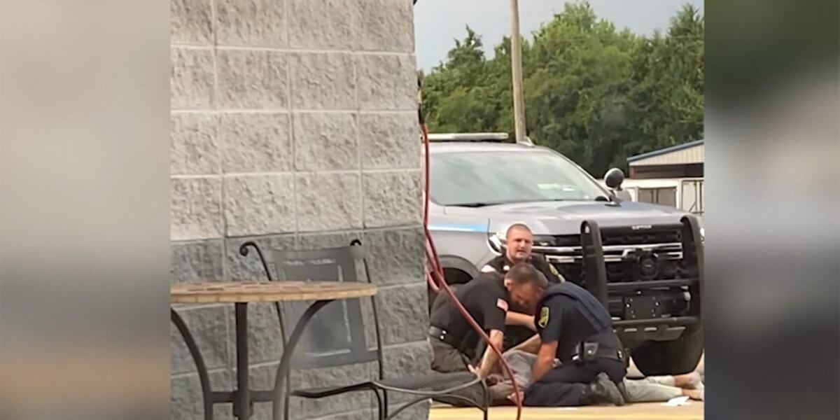 3 Arkansas officers suspended after video captures beating