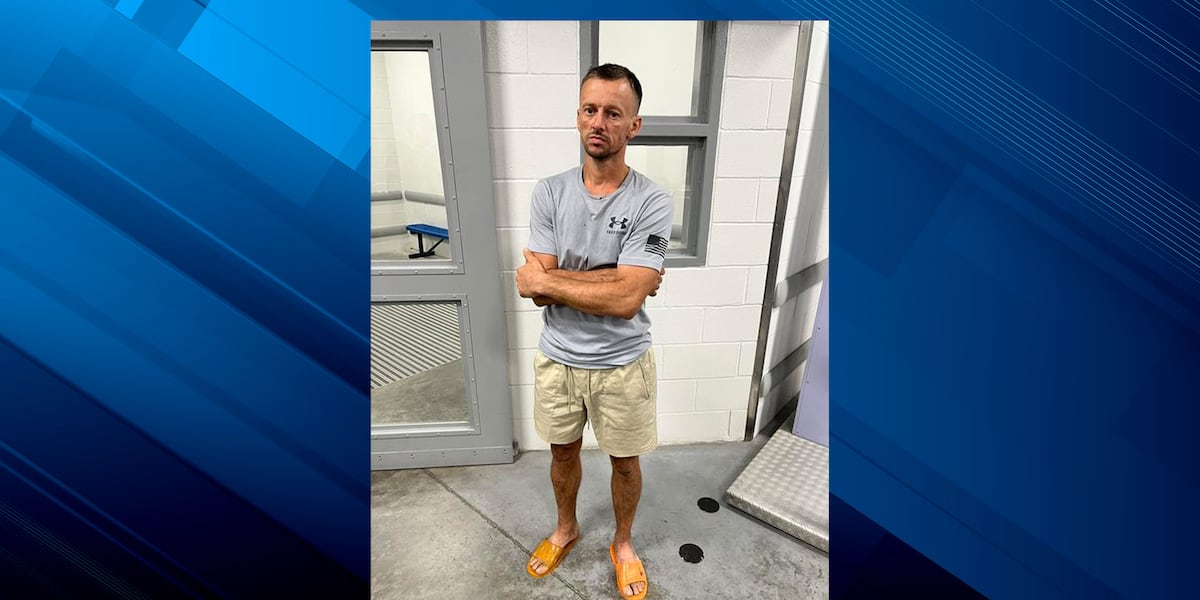 UPDATE: Man who gave Gulf Breeze police the slip is in custody