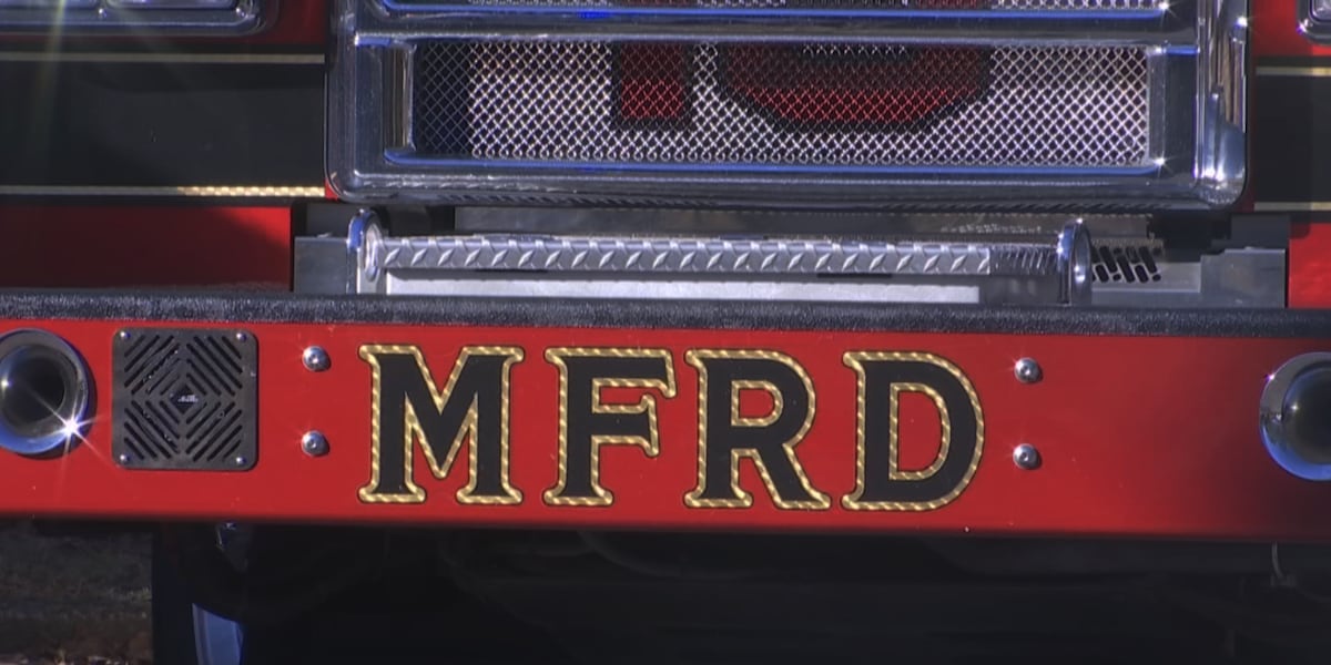Fire crews extinguish early morning big rig fire in