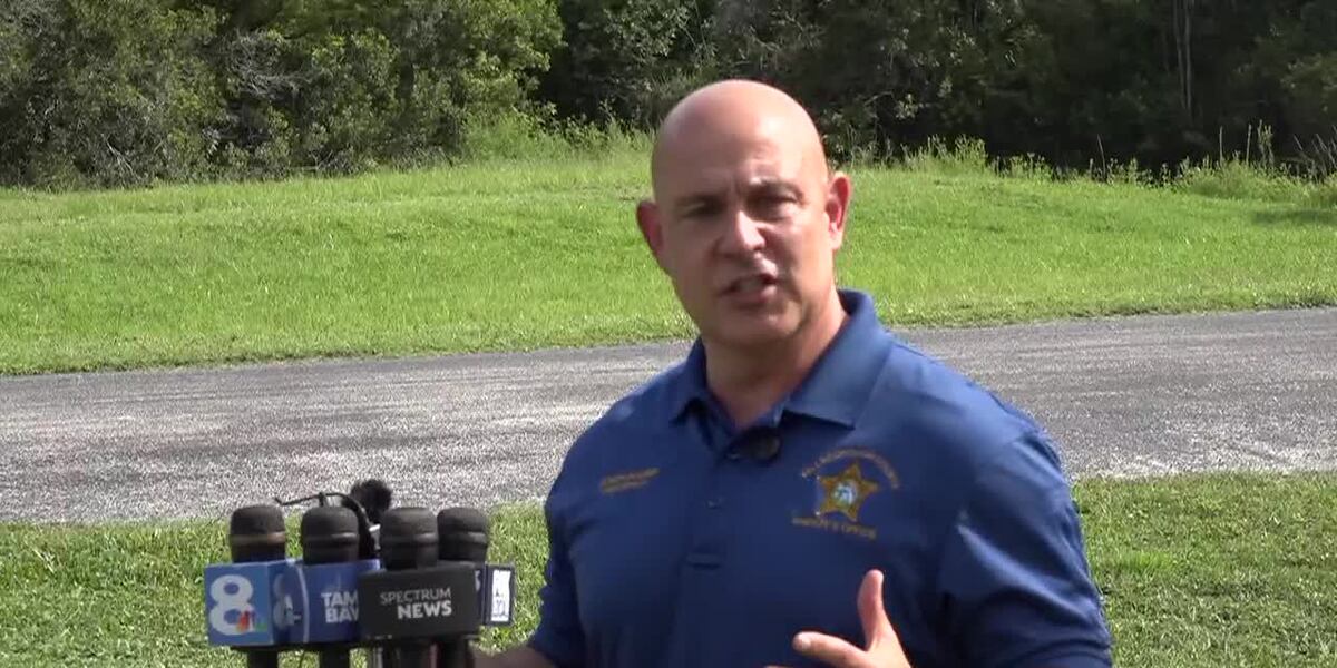Coverage image for: 2 killed in small plane crash, fire near runway